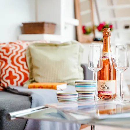 Seefeder Apartament *